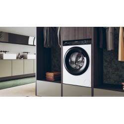 Haier Haier HW100-B14939 Lavatrice 10 kg Centrifuga 1400 Giri Funzione Vapore Classe A